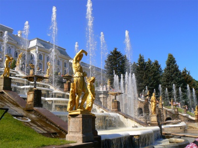 Открытие фонтанов в Санкт-Петербурге